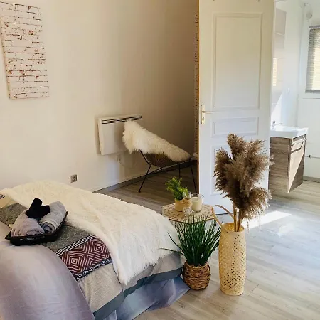 Maisonette Avec Jardin