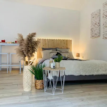 Maisonette Avec Jardin Évreux